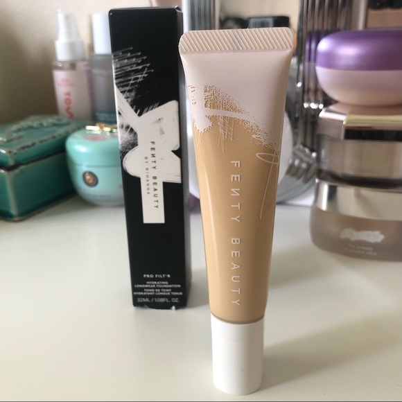 Fenty Beauty Other - Fenty Beauty Pro Filt’r Hydrating Foundation 145